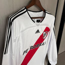 Camisa River Plate Home I 2006/07 Adidas Retrô Masculina Manga Longa branca com faixa diagonal vermelha – modelo histórico e clássico do futebol argentino."