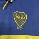 Camisa Boca Juniors Home (1) 1994/95 Olan Retrô Masculina azul com faixa amarela horizontal, escudo bordado tradicional e gola careca clássica.