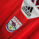 Camisa Arsenal Home I 1992/93 Adidas Retrô Masculina Vermelha com mangas brancas, gola polo, escudo bordado e logo Adidas, camiseta de futebol vintage para colecionadores e fãs do Arsenal"
