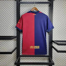 Camisa Barcelona Home 2024/25 Torcedor Masculina Nike oficial azul e grená com escudo bordado