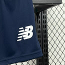 Kit Infantil Lille OSC Home I 2024/25 New Balance – Camisa e shorts vermelho e branco para crianças, uniforme completo do clube francês