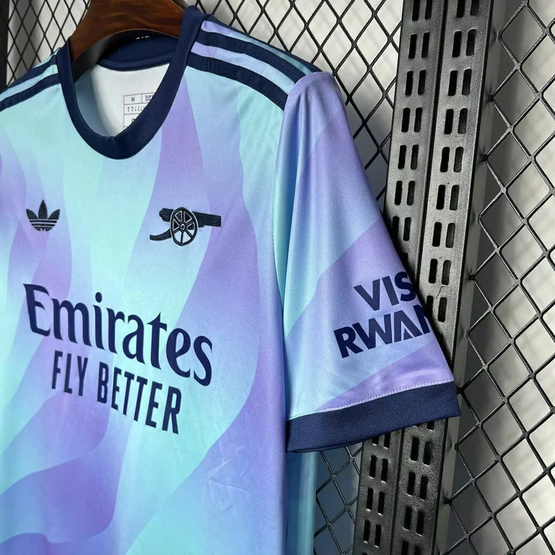 Camisa Arsenal Third III 2024/25 Adidas Torcedor Masculina, cor vibrante, escudo do Arsenal em destaque, tecido leve e respirável, gola e punhos com acabamento diferenciado, modelo infantil"