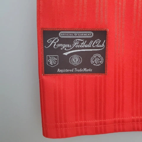 “Camisa Rangers FC Away II 1995/96 Adidas Retrô Masculina Branca, uniforme retrô histórico do Rangers, design vintage com detalhes azul e vermelho para torcedores apaixonados.”