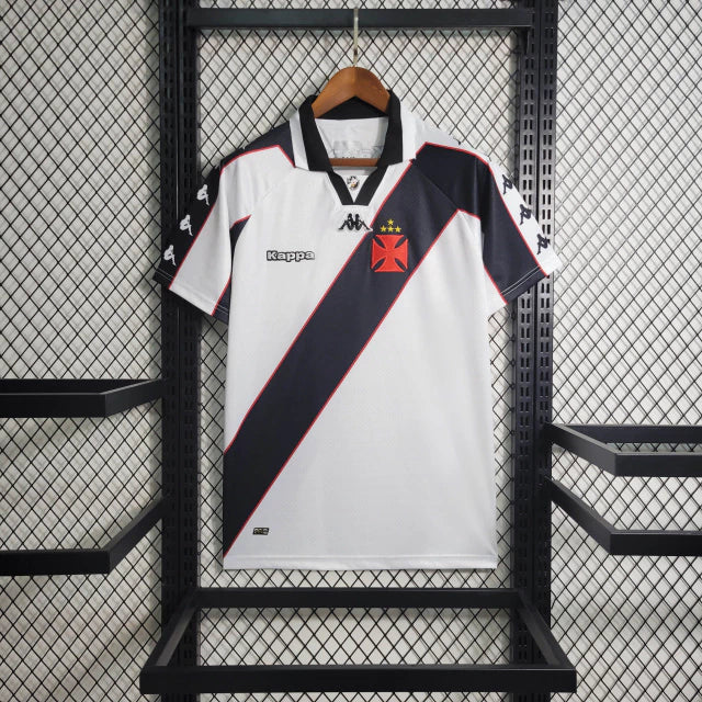 Camisa Vasco Away II 1997/98 Kappa Retrô Masculina, listras pretas e brancas, escudo do Vasco bordado no peito, gola redonda, tecido leve e respirável, ideal para torcedores e colecionadores.