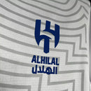 Camisa Al-Hilal (2) Away 2024/25 Puma Torcedor Masculina com escudo oficial bordado e logo da Puma, modelo de visitante do clube de futebol saudita.