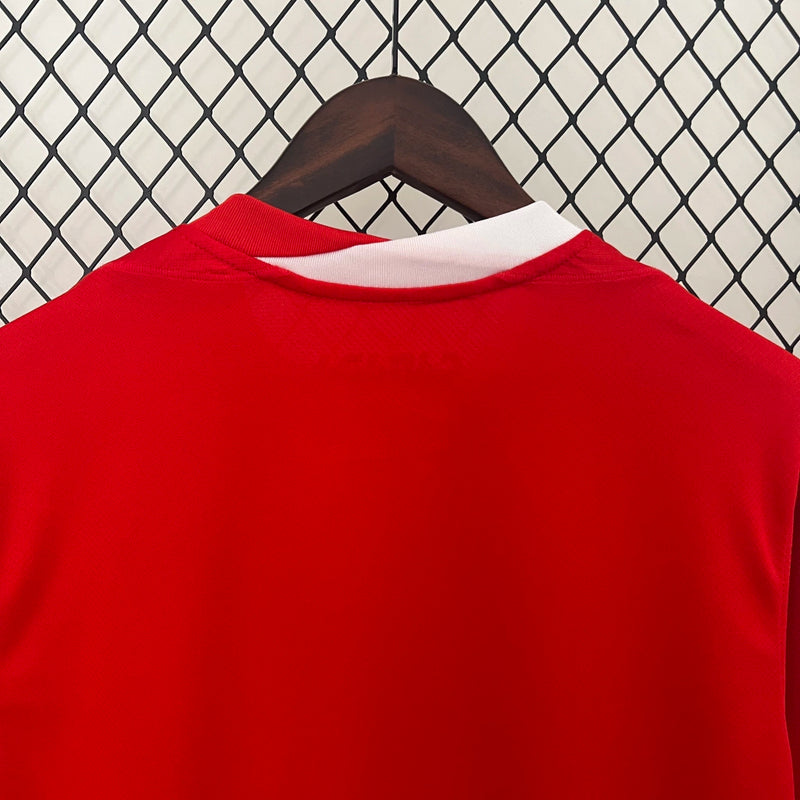 Camisa Canadá Home I 2024/25 Nike masculina vermelha com detalhes brancos, gola careca e tecido leve respirável para torcedores"
