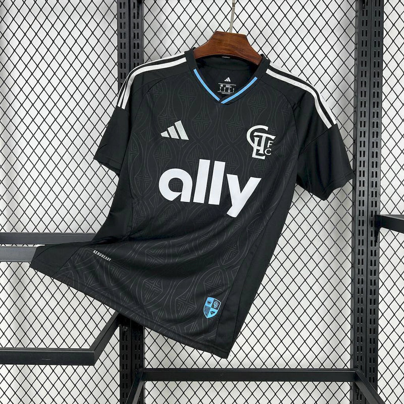 Camisa Charlotte FC Away II 2025/26 Adidas Torcedor Masculina Preta, uniforme MLS, escudo bordado, tecnologia AEROREADY, Waze Mix"