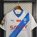 Camisa Al-Hilal Away (2) 2023/24 Puma Torcedor Masculina com escudo oficial bordado e logo da Puma, modelo de visitante do clube de futebol saudita.