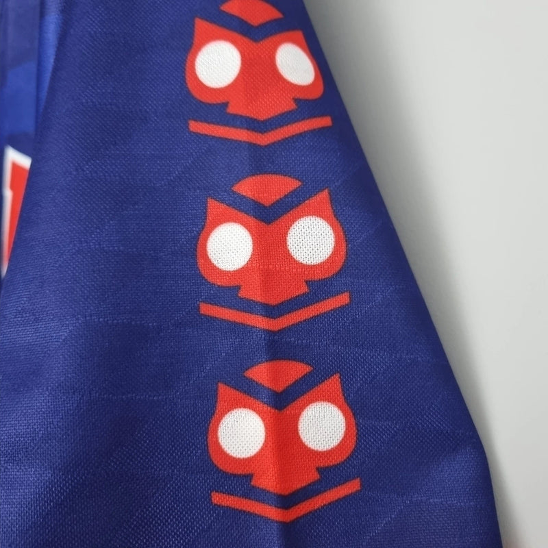 Camisa Universidad de Chile Home I 1996/97 retrô masculina azul, gola e mangas clássicas, design histórico anos 90, perfeita para torcedores e colecionadores de futebol chileno"