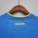Camisa Ucrânia Away II 2020/21 masculina azul com detalhes em amarelo, gola careca e tecido leve respirável para torcedores"