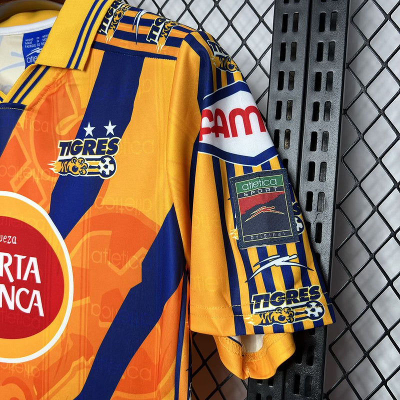 Camisa Tigres Home I 1997/98 Retrô Masculina Amarela, uniforme clássico do clube mexicano, escudo bordado, tecido leve e respirável, estilo retrô e conforto para torcedores"