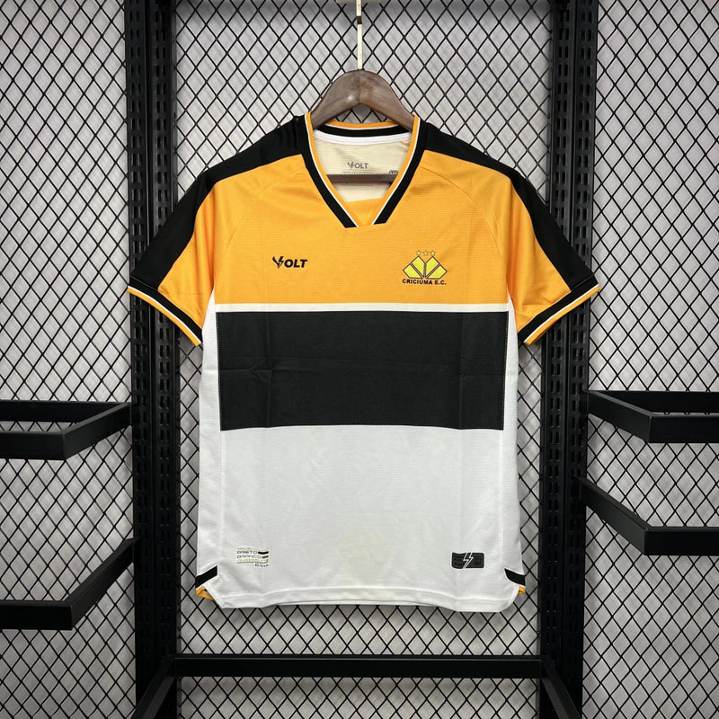 Camisa Criciúma Home 2024/25 Masculina para torcedor, amarela com detalhes em preto, modelo oficial do clube, ideal para fãs do Criciúma Esporte Clube"