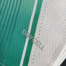 Kit Infantil Palmeiras Away (2) 2023/24 Puma - uniforme reserva completo com camisa branca, shorts verdes e meião, modelo oficial para crianças torcedoras do Verdão
