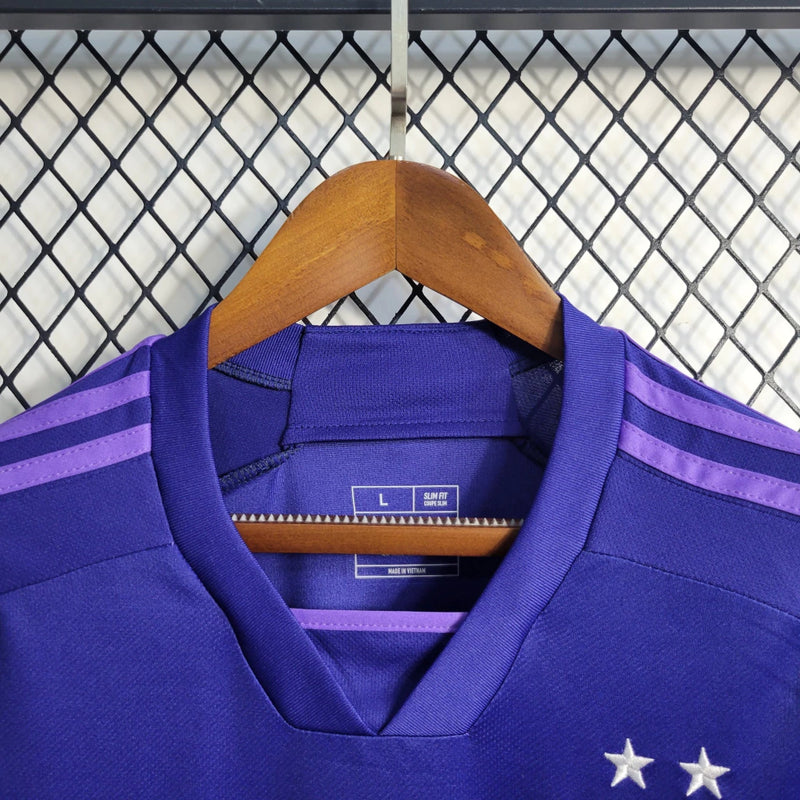 Camisa Argentina Away II 2022/23 Adidas Torcedor Masculina - uniforme oficial da seleção argentina, gola diferenciada, listras Adidas nas mangas, tecido leve e respirável, ideal para torcedores e colecionadores de futebol"