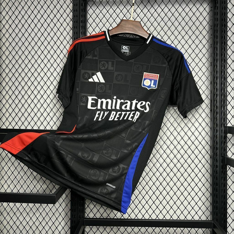 Camisa Olympique Lyon II Away 2024/25 Adidas torcedor masculina na cor preta, com escudo do clube bordado no peito, logo da Adidas em branco e design moderno esportivo.