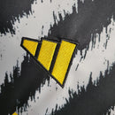 Camisa Juventus Home I 2023/24 Adidas Torcedor Masculina - Branca e Preta