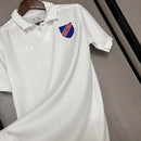 Camisa Colo-Colo Edição Centenário 2025/26 Adidas Torcedor Masculina branca, escudo bordado, tecido leve e respirável, design confortável e moderno, perfeita para torcedores e colecionadores.
