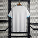 Camisa Uruguai Away II 2022/23 Puma Torcedor Masculina branca, com detalhes em azul celeste e preto, tecido leve e respirável, ideal para torcedores da seleção uruguaia
Camisa Uruguai Away II 2022/23
Camisa Uruguai Puma branca masculina
Camisa Away Uruguai 2022/23
Camisa seleção uruguaia fora de casa
Camisa Celeste Away masculina
Camisa Uruguai torcedor branca
Uniforme Uruguai Away 2022/23
Camisa Uruguai futebol masculina
Camisa Uruguai Puma Away branca