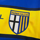 Camisa Parma Away II 2024/25 Puma Torcedor Masculina Azul com detalhes amarelos e brancos, escudo bordado e design moderno do clube italiano.”

