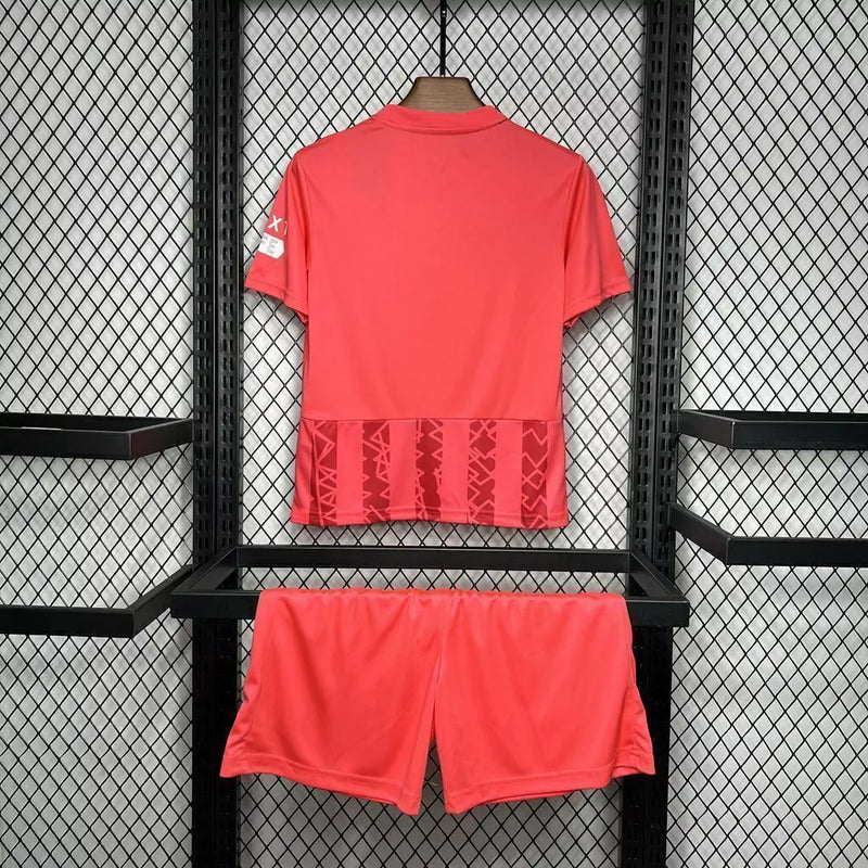 Kit Infantil Rangers FC Goleiro 2024/25 Castore oficial - Camisa e shorts para crianças, uniforme completo em tecido leve e respirável, ideal para treinos e jogos