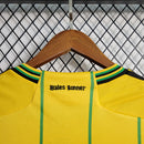 Camisa Jamaica Home I 2023/24 Adidas Torcedor Masculina amarela, uniforme principal da seleção jamaicana, detalhes em verde e preto, tecido leve e respirável, corte masculino."
camisa Jamaica Home 2023/24 amarela
camisa Adidas Jamaica torcedor masculina
uniforme principal seleção Jamaica
camisa Reggae Boyz 2023/24