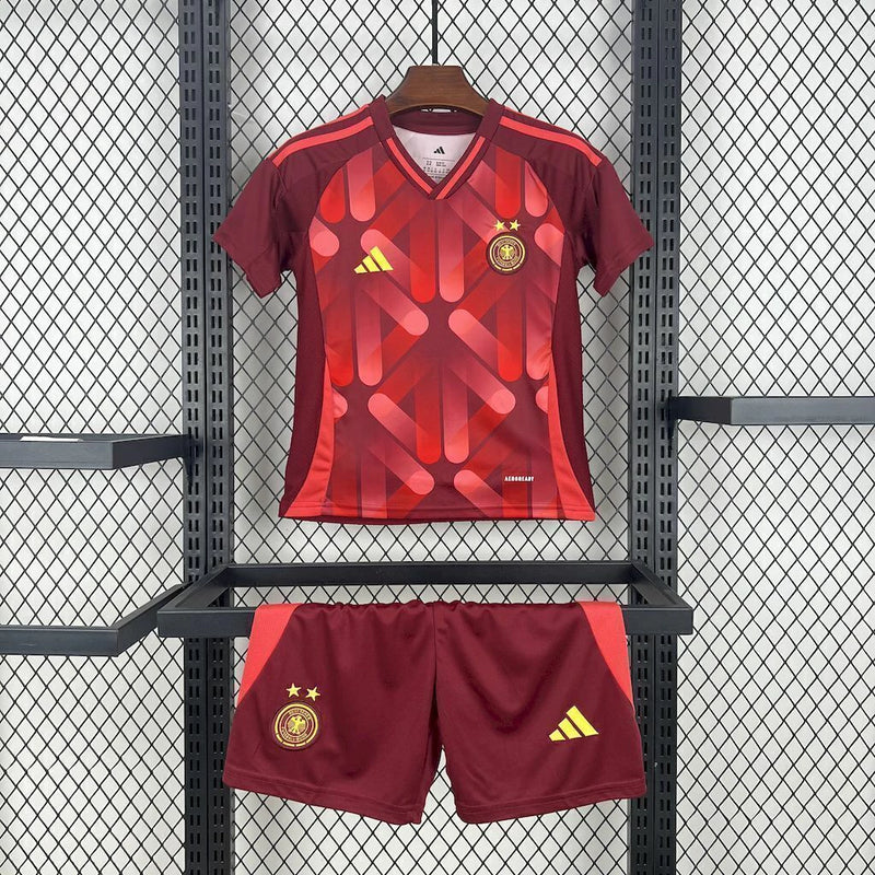 Kit Infantil Alemanha Away II 2025 Adidas preto e vermelho com camisa, short e meião - moda futebol para crianças