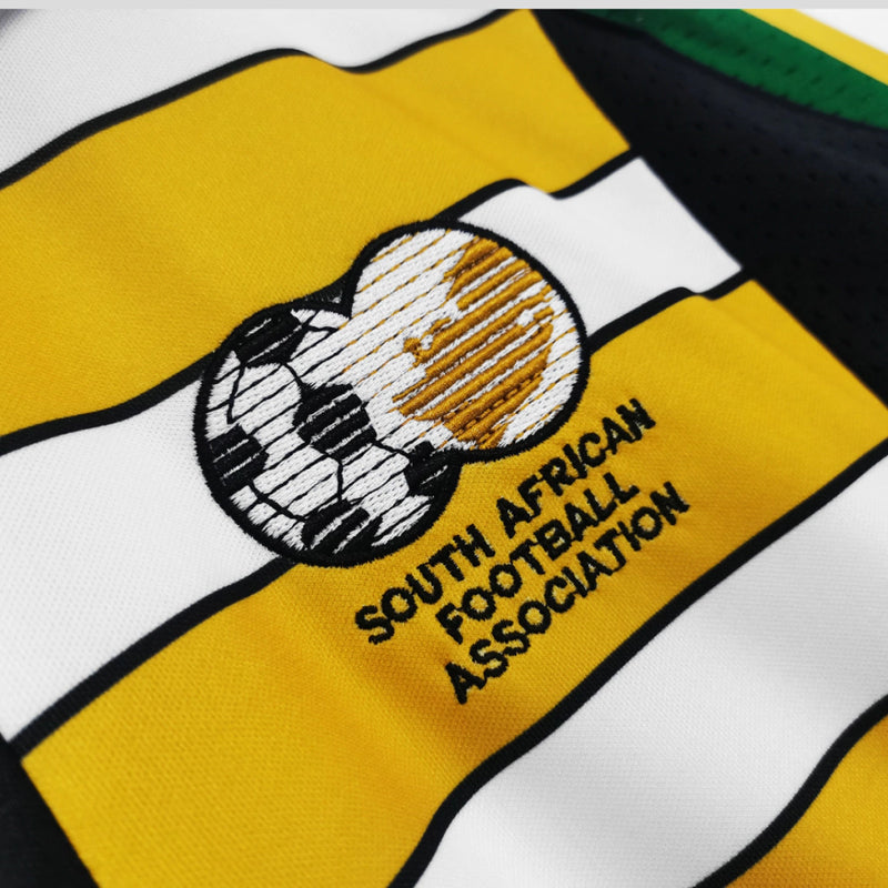 Camisa África do Sul Away II 1998/99 Kappa Retrô Masculina branca, design clássico dos anos 90, retrô e colecionável, perfeita para torcedores e apaixonados por futebol vintagecamisa África do Sul retrô branca
camisa África do Sul 1998/99 away
camisa Kappa África do Sul retrô
camisa seleção África do Sul antiga
camisa África do Sul colecionador
camisa África do Sul vintage
camisa retrô futebol África do Sul
camisa branca África do Sul 98/99
camisa histórica África do Sul
camiseta retrô Kappa África do Sul
c