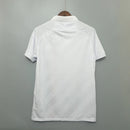 “Camisa PSG Third III 2018/19 Nike Retrô Masculina Branca, uniforme histórico do Paris Saint-Germain com detalhes em azul e vermelho, design retrô elegante para torcedores e colecionadores.”