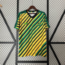 Camisa Jamaica Rei do Reggae 2024/25 Adidas Torcedor Masculina amarela, uniforme seleção Jamaica, detalhes em verde e preto, tecido leve e respirável, corte masculino."
camisa Jamaica Rei do Reggae 2024/25 amarela
camisa Adidas Jamaica torcedor masculina
uniforme seleção Jamaica 2024
camisa Jamaica Reggae Boyz 2024/25