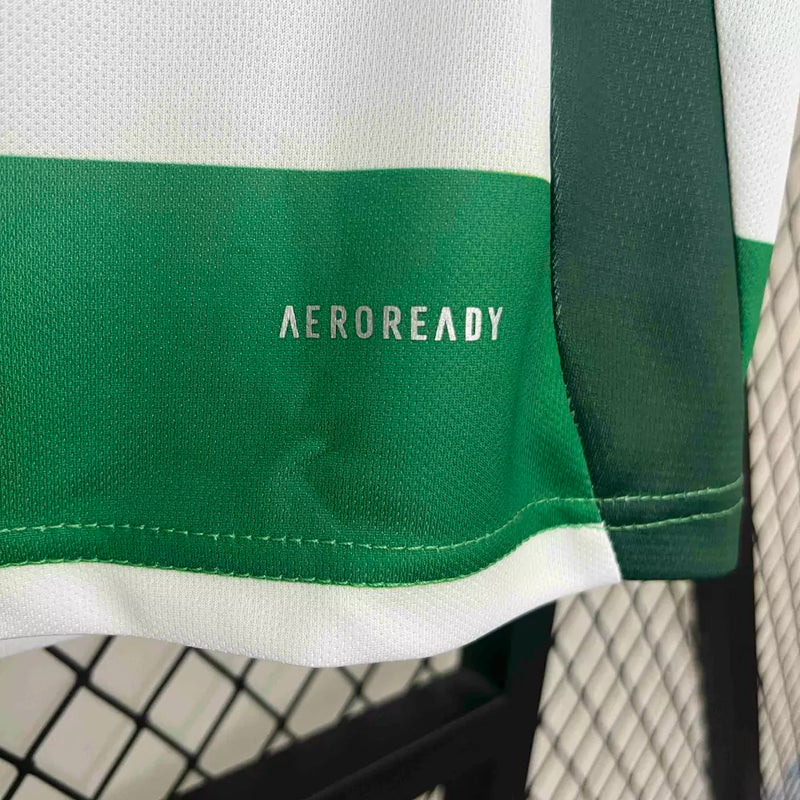 Camisa Celtic Home 2024/25 Masculina para Torcedor, modelo oficial do time escocês, verde e branca listrada, perfeita para fãs do Celtic Football Club."