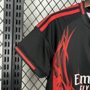 Kit Infantil Benfica Edição Especial 2025/26 Adidas - Conjunto completo de treino para crianças com detalhes exclusivos do clube e cores vibrantes