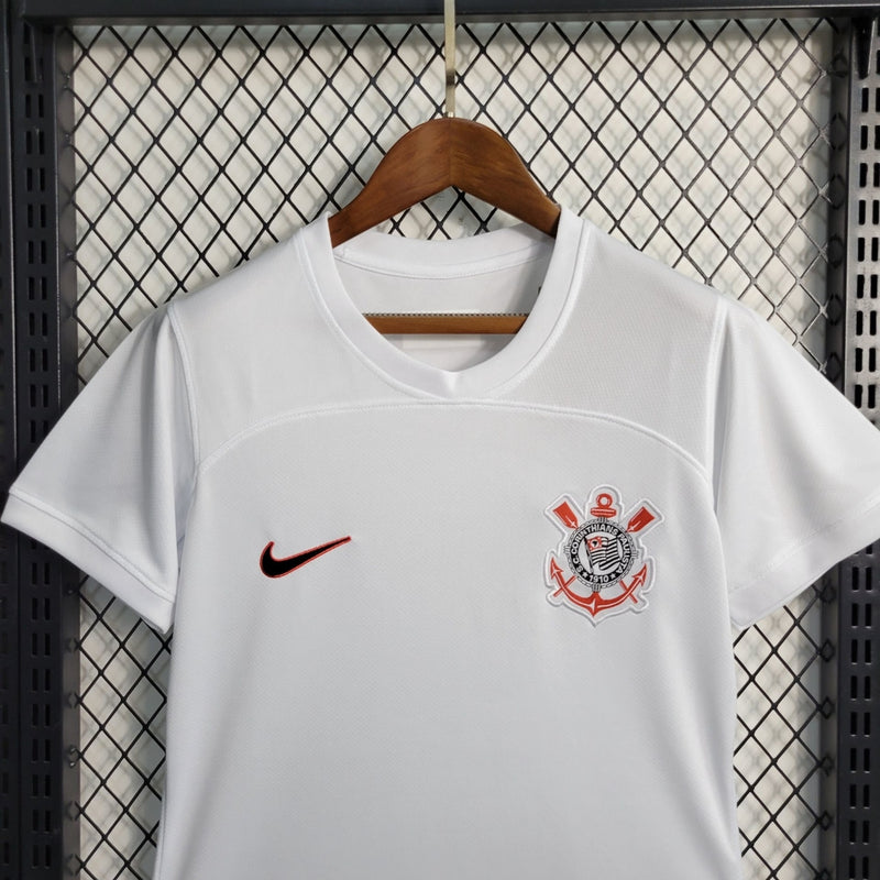 Camisa Corinthians home I 2023/24 Nike Torcedora Feminina branca com escudo bordado 