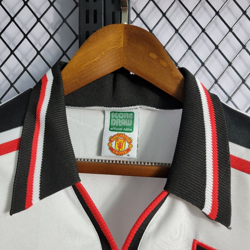Camisa Manchester United II Retrô 1998/99 umbro Torcedor masculina - branca