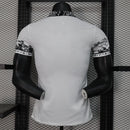 Camisa Japão Concept Vida 2024/25 Adidas Jogador Masculina branca, uniforme conceitual da seleção japonesa inspirado no conceito de vida, com tecnologia AEROREADY para conforto e respirabilidade, ideal para jogadores, torcedores e colecionadores.