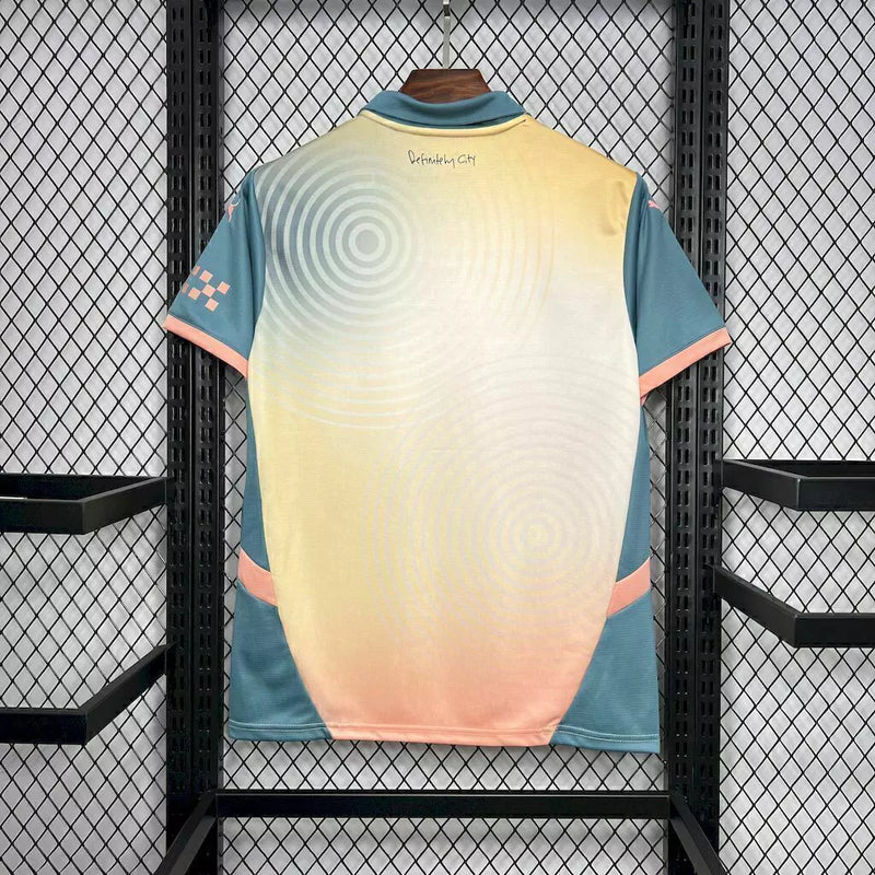 Camisa Manchester City "Definitely City" Oasis 24/25 - Puma