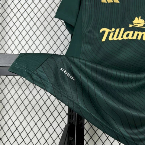 Camisa Portland Timbers Home I 2025/26 Adidas Torcedor Masculina Verde, uniforme da MLS com design moderno e confortável, perfeita para torcedores apaixonados.”