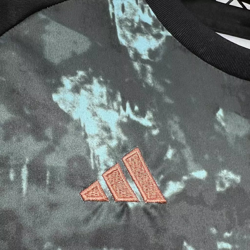 Kit Infantil Bayern de Munique Away II  2024/25 Adidas