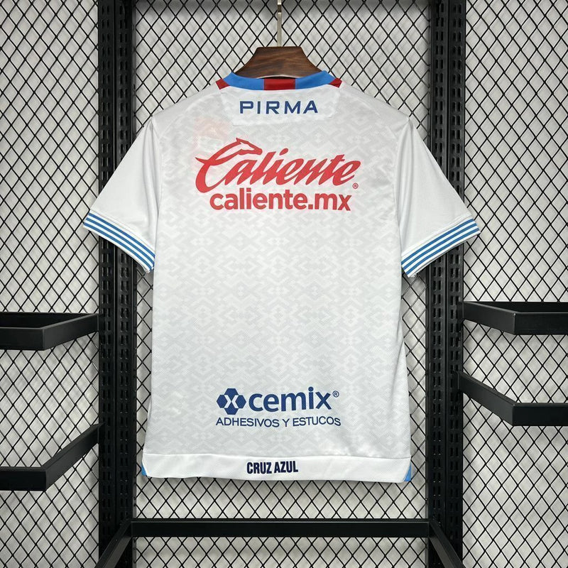 Camisa Cruz Azul Away II 2024/25 Pirma Torcedor Masculina Branca, uniforme elegante, futebol mexicano, escudo do Cruz Azul, conforto e estilo para torcedores"