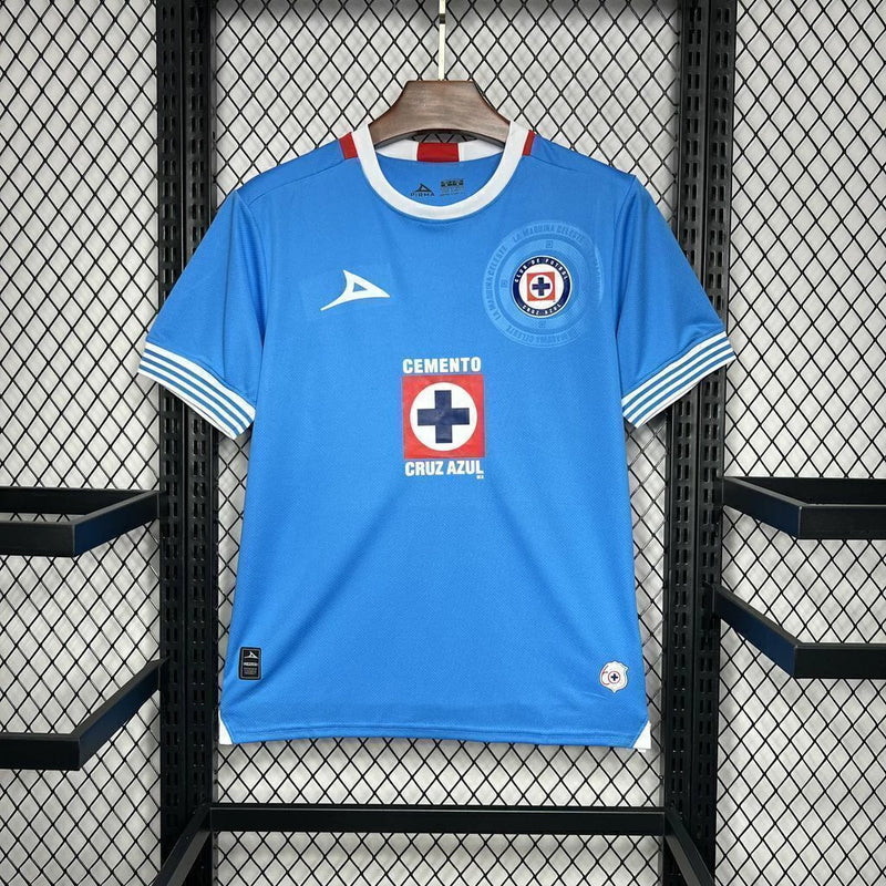 Camisa Cruz Azul Home I 2024/25 Pirma Torcedor Masculina Azul, uniforme tradicional, futebol mexicano, escudo do Cruz Azul, conforto e estilo para torcedores"