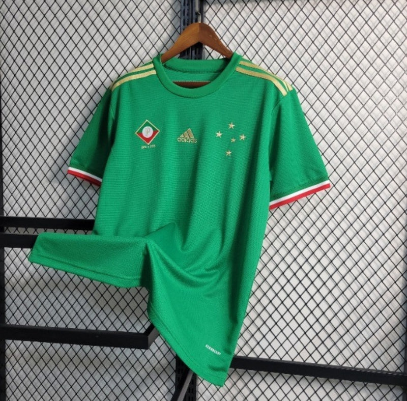 "Camisa Cruzeiro Third III 2021/22 Adidas Torcedor Masculina, vista traseira, detalhe do design verde com espaço para número, do Cruzeiro."