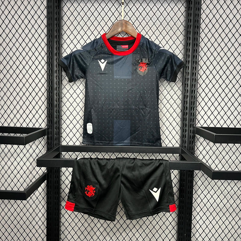 Kit Infantil Geórgia Away II 2024/25 Eurocopa – uniforme infantil com camisa e short, tecido leve e confortável, design moderno da seleção da Geórgia.