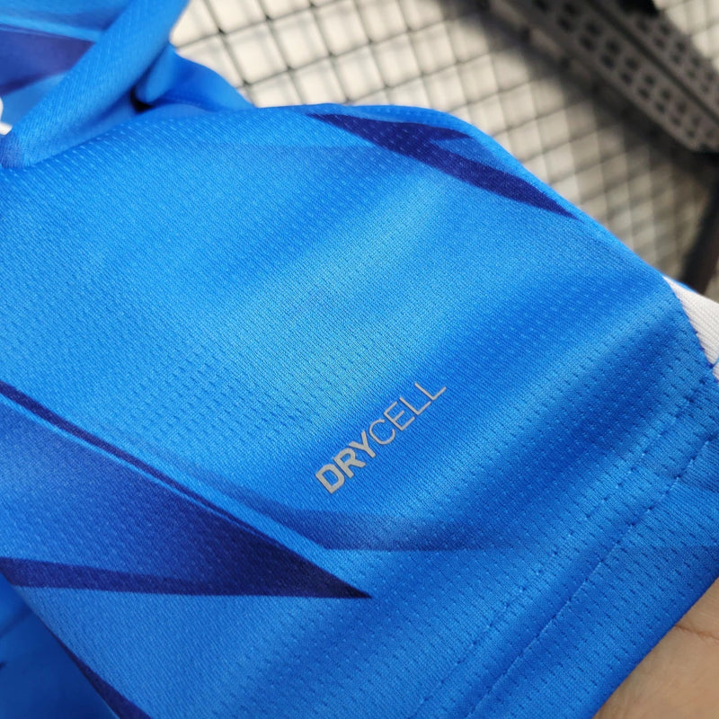 Kit Infantil Al-Hilal Home I 2023/24 Puma azul – camisa e short oficiais da temporada, modelo leve e confortável para crianças torcedoras do Al-Hilal"