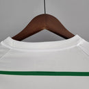 Camisa Venezia Away II 2022/23 Kappa Torcedor Masculina Manga Longa Branca com detalhes dourados e verdes, escudo do clube e design elegante inspirado na moda italiana.”