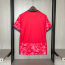 Camisa Coreia do Sul Home 2024/25 Masculina para torcedor, vermelha com detalhes em branco, modelo oficial da seleção sul-coreana, ideal para fãs da Coreia do Sul"