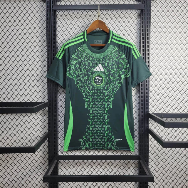 Camisa Argélia Away II 2024/25 Adidas Torcedor Masculina verde, com detalhes em branco e vermelho da bandeira, tecido leve e respirável para torcedores da seleção Les Fennecs
Camisa Argélia Away II 2024/25
Camisa Argélia Adidas verde
Camisa seleção Argélia masculina
Camisa Argélia torcedor 2024/25
Camisa Les Fennecs away 2024
Camisa Argélia uniforme visitante
Camisa Argélia verde masculina
Camisa Argélia nova coleção Adidas
Camisa Argélia futebol 2024/25