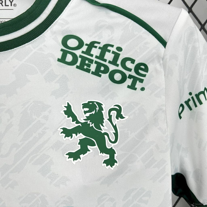 Kit Infantil Club León Away II 2025/26 – Conjunto completo camisa e shorts verde e branco para meninos e meninas