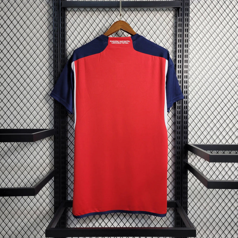 Camisa Universidad de Chile Away II 2023/24 Adidas Torcedor Masculina Vermelha, uniforme de futebol La U, camiseta torcida masculina, kit torcedor Chile, camisa de jogo Adidas La U, produto oficial de torcedor universitario, camisa colecionador futebol Chile"