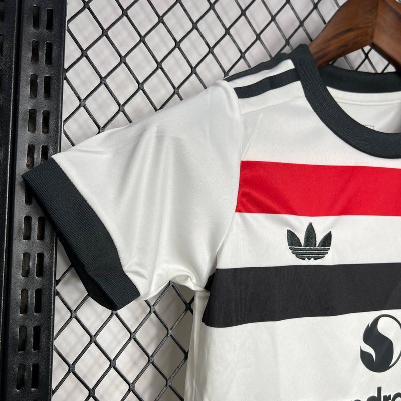 Kit Infantil Manchester United Third III 2024/25 Adidas - camisa e short infantil do Manchester United, uniforme Third temporada 2024/25, tecido leve e respirável, ideal para pequenos torcedores
