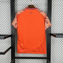 Camisa Universidad de Chile Away II 2025/26 Adidas Torcedor Masculina na cor laranja, modelo moderno com escudo bordado e tecnologia Aeroready, uniforme alternativo do clube chileno.