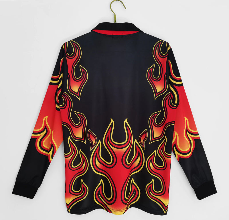 Camisa Japão Goleiro 1998/99 Retrô Masculina preta manga longa, uniforme clássico dos goleiros da seleção japonesa nos anos 90, modelo histórico ideal para colecionadores de camisas retrô de futebol